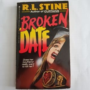 Broken Date by R.L. Stine (1988, Paperback)